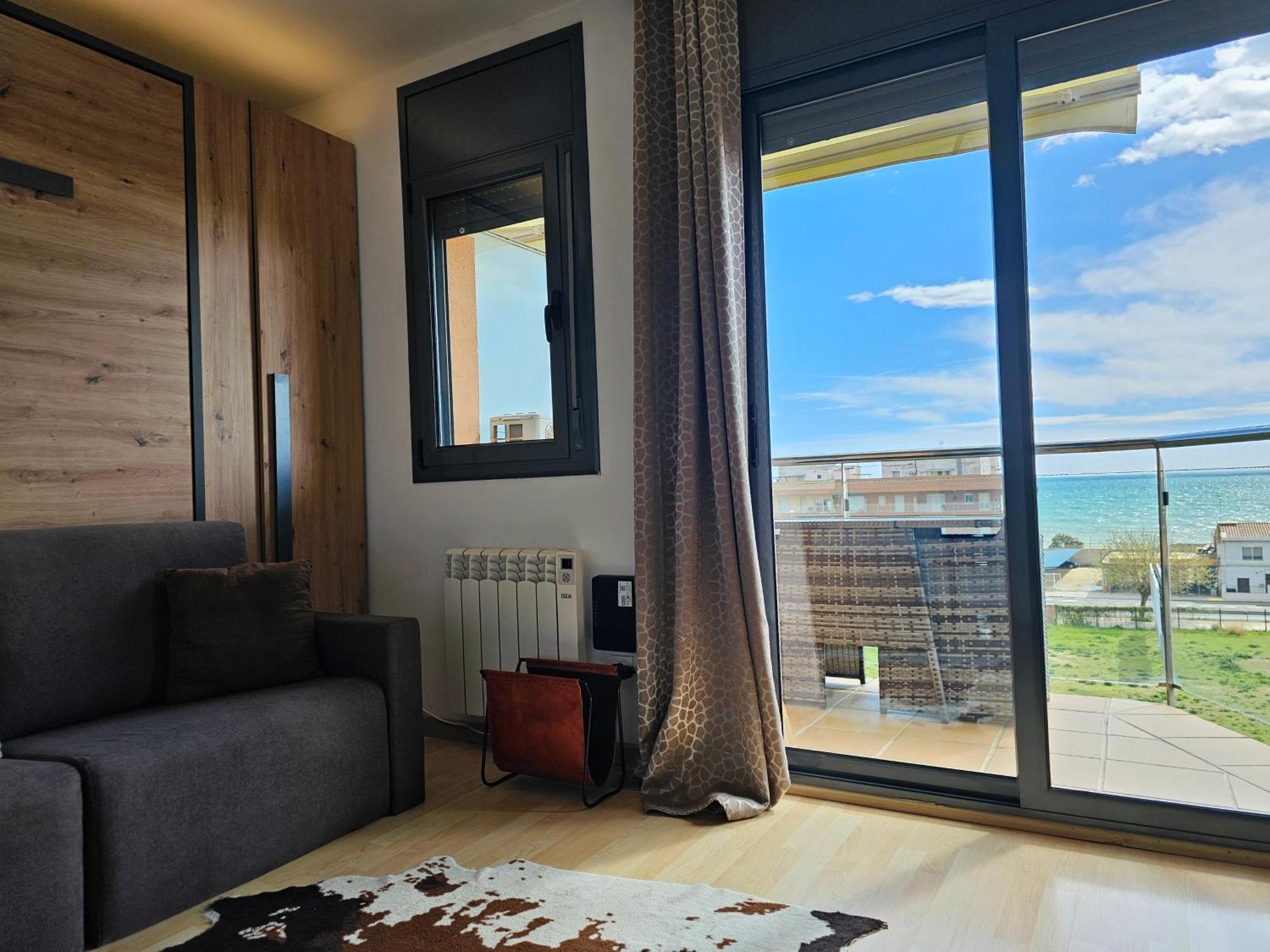 Beach Front Canet Apartament
